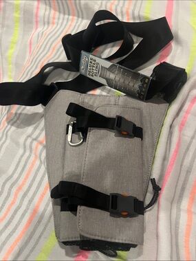 Gray Utility Holster Bag with Black Straps - Unknown Brand